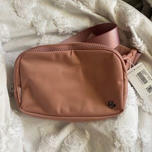 NWT lululemon everywhere belt bag pink pastel